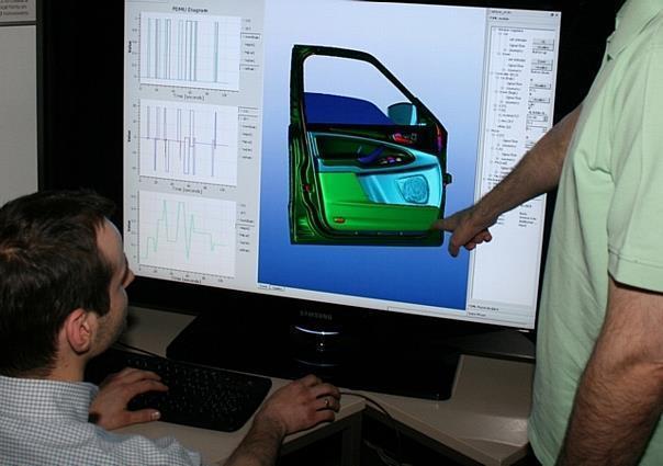 Automobilentwicklung geschieht heute hauptsächlich am Computer. Forscher der Fraunhofer-Gesellschaft präsentieren neue Verfahren zur Ergänzung dieser Methode. 